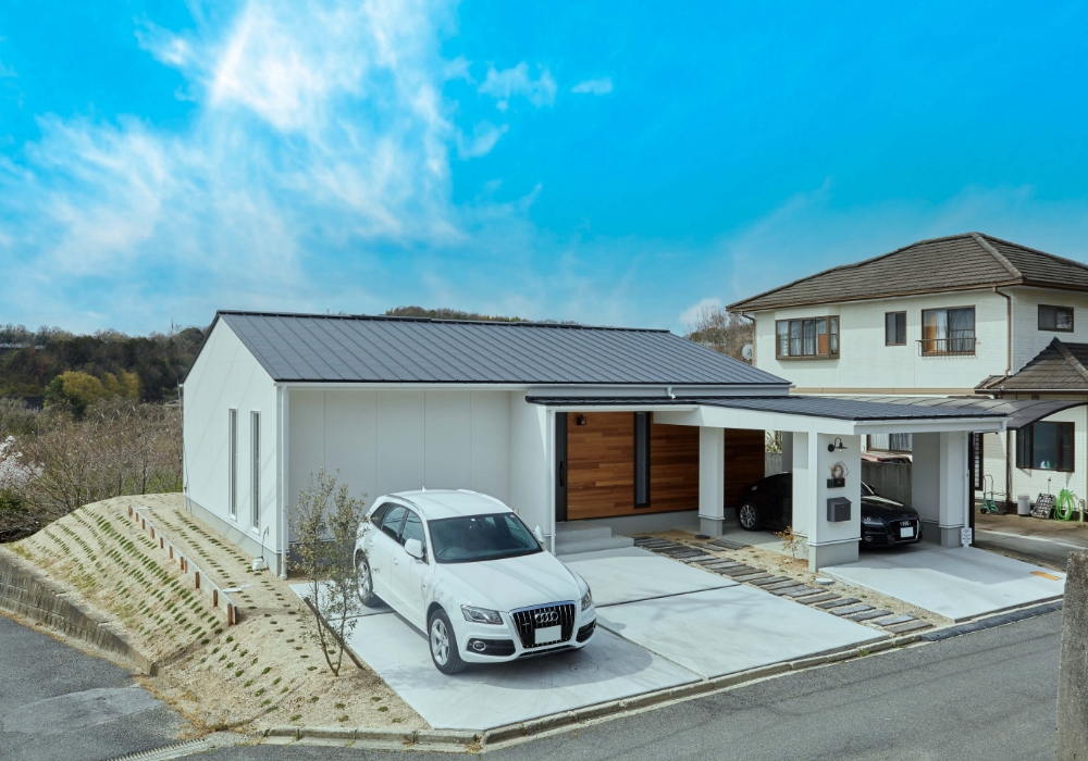 愛猫と暮らすインナーガレージのある家